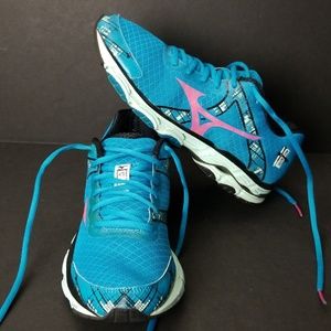 wave inspire 10 women's
